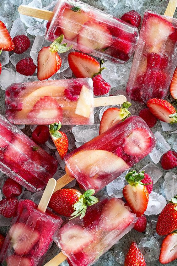 Champagne Popsicles | Image: Bakers Royale
